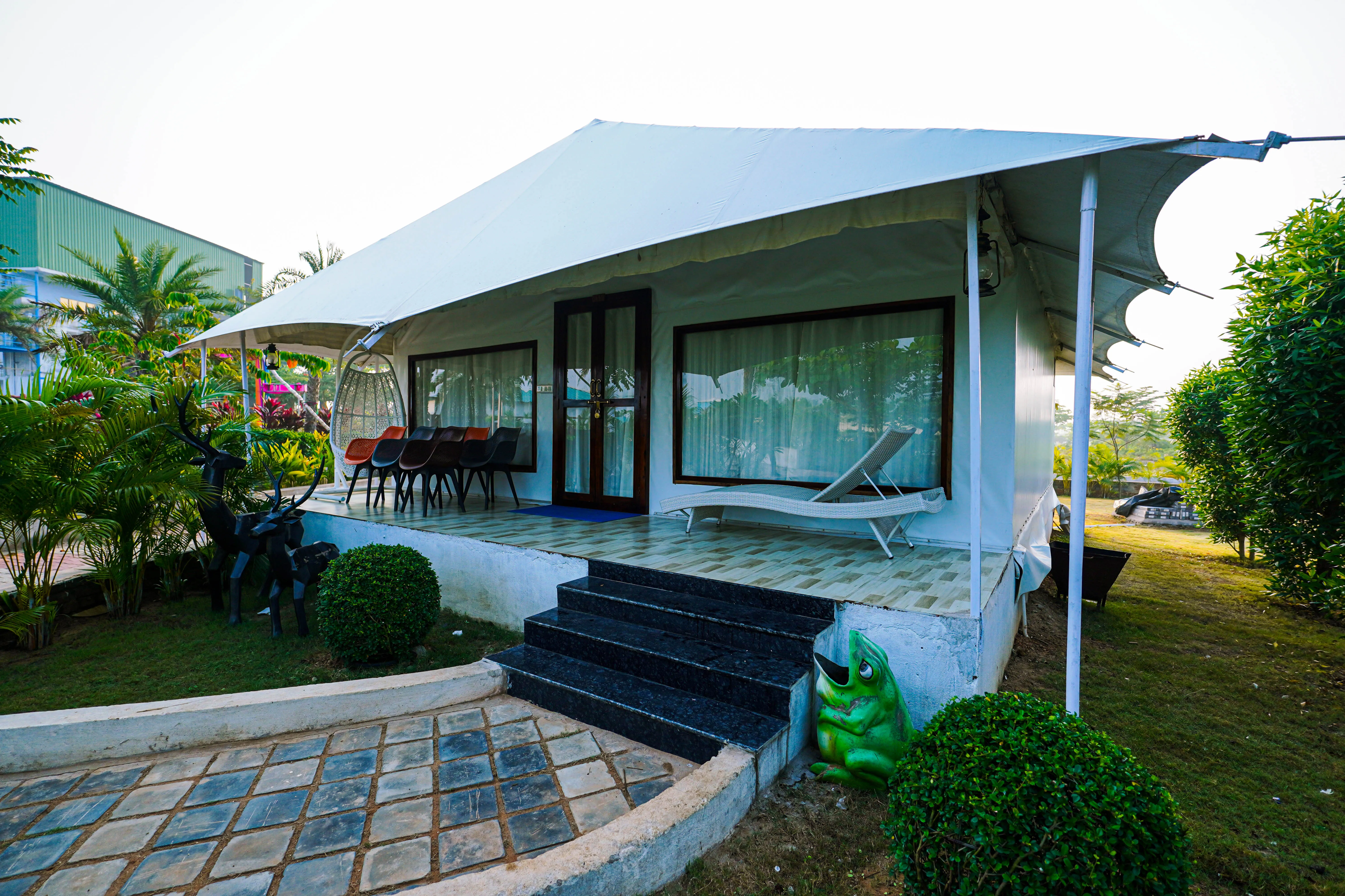 Cottage Stay - Large Tent Cottage