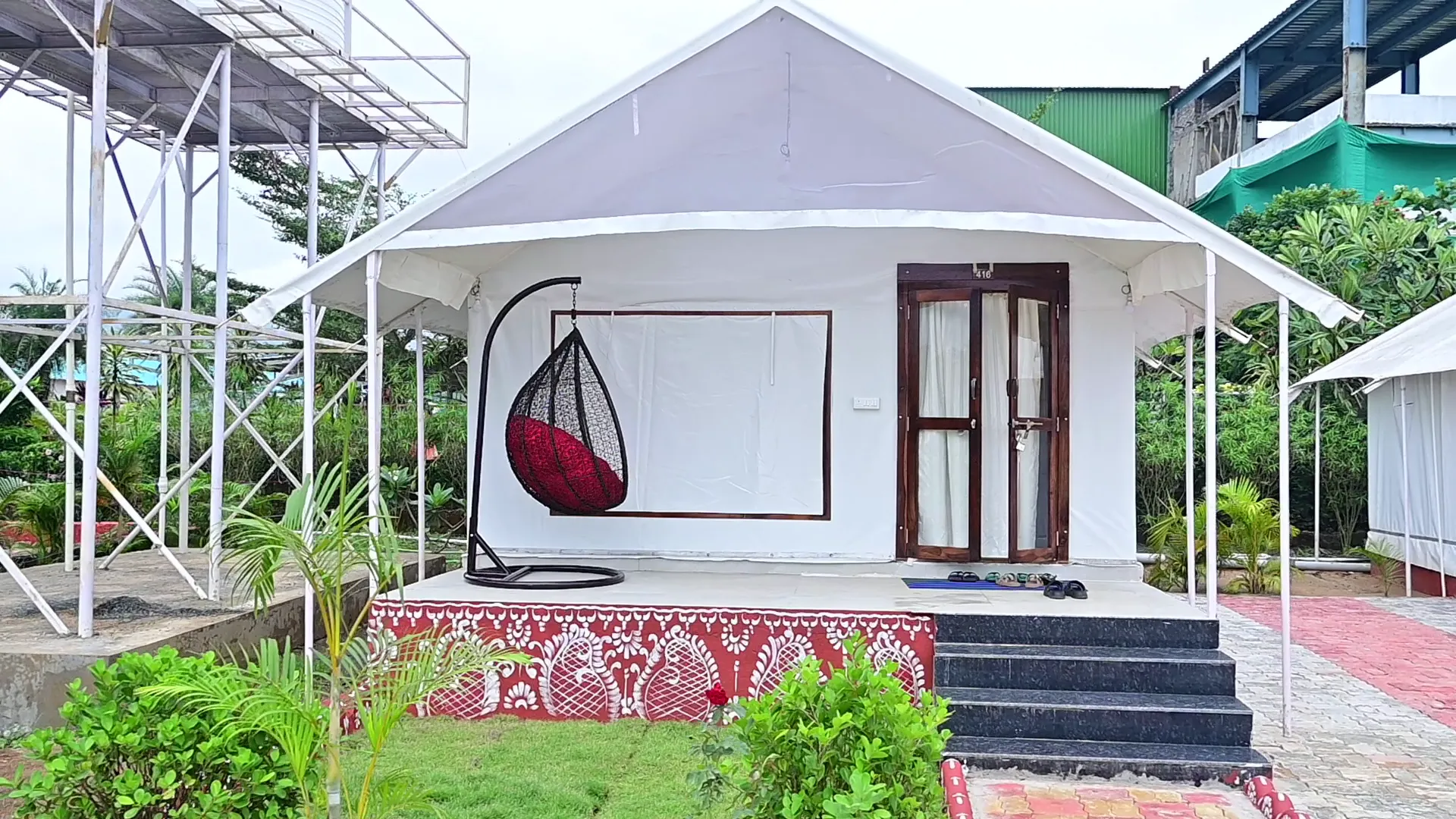 Cottage Stay - Medium Tent Cottage