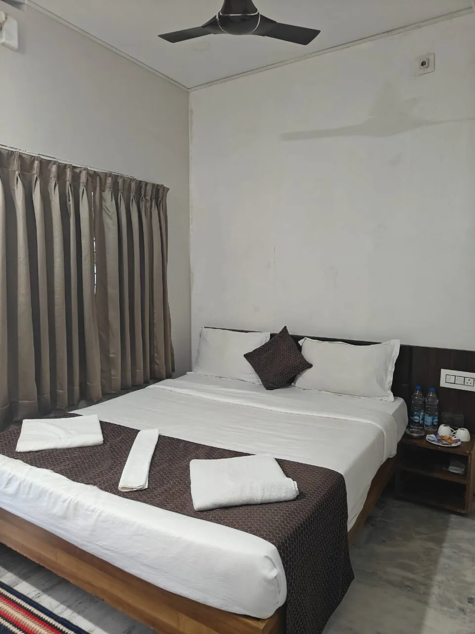 Luxurious Room - Standard Room