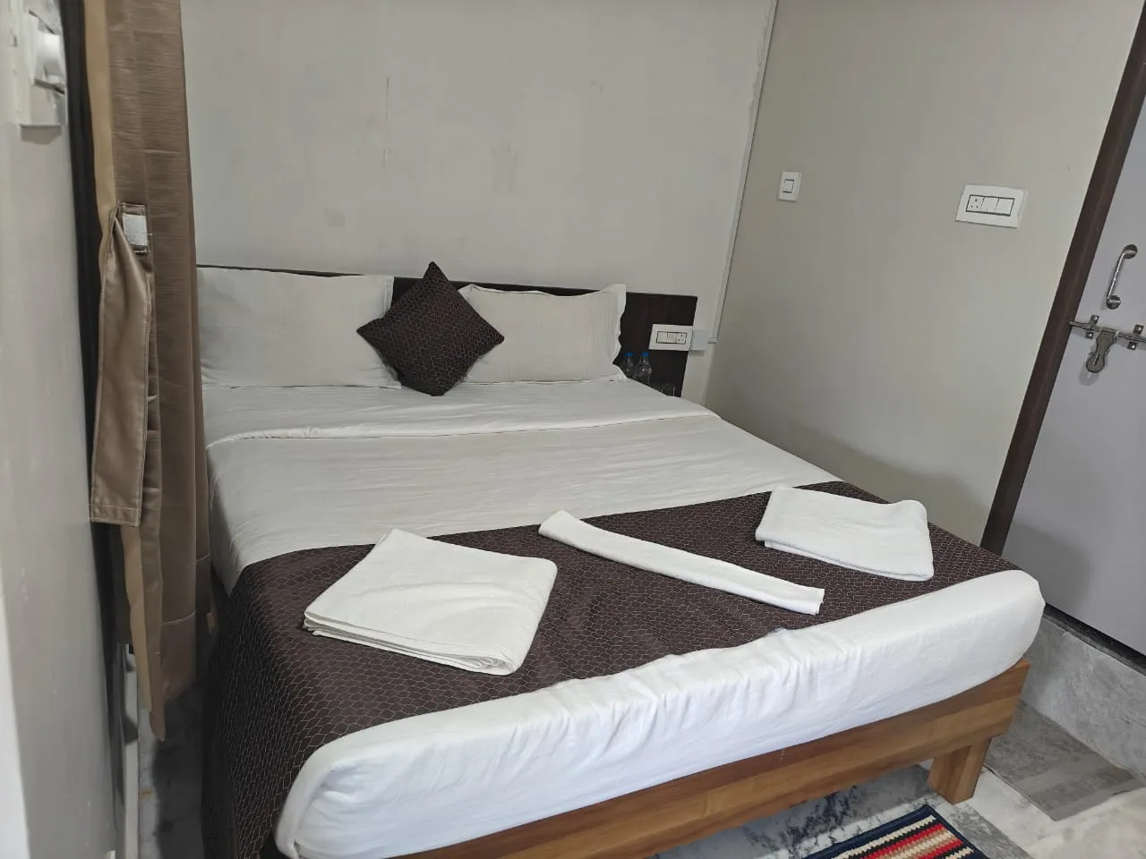 Luxurious Room - Standard Room